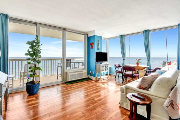 Breathtaking Ocean View Suite W/ Spacious Balcony! - Daytona Beach, FL