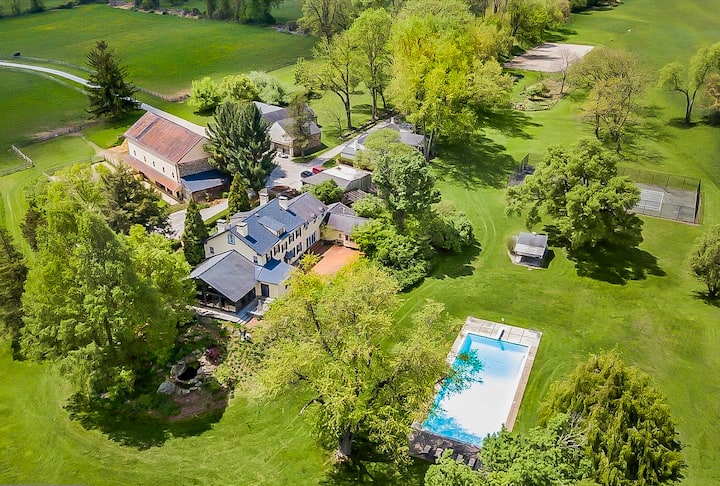 Idyllic 50 Acre Retreat W/ Pool, Tennis, Fishing! - Malvern, PA