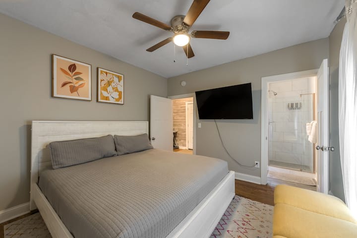 Installez-vous confortablement et regardez un bon film avant de bien dormir !