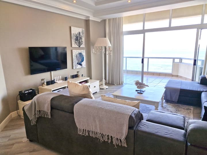 Penthouse - Luxury Apartment. Amazing Sea View - Somerset West