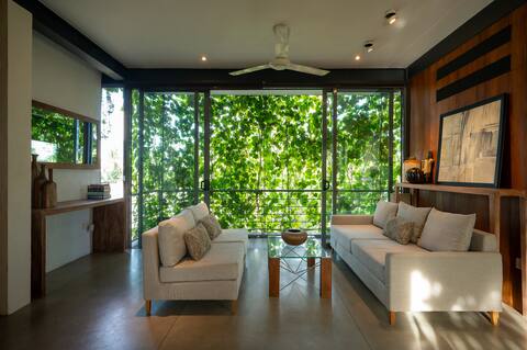 Oasis in the city-pool-Unit C