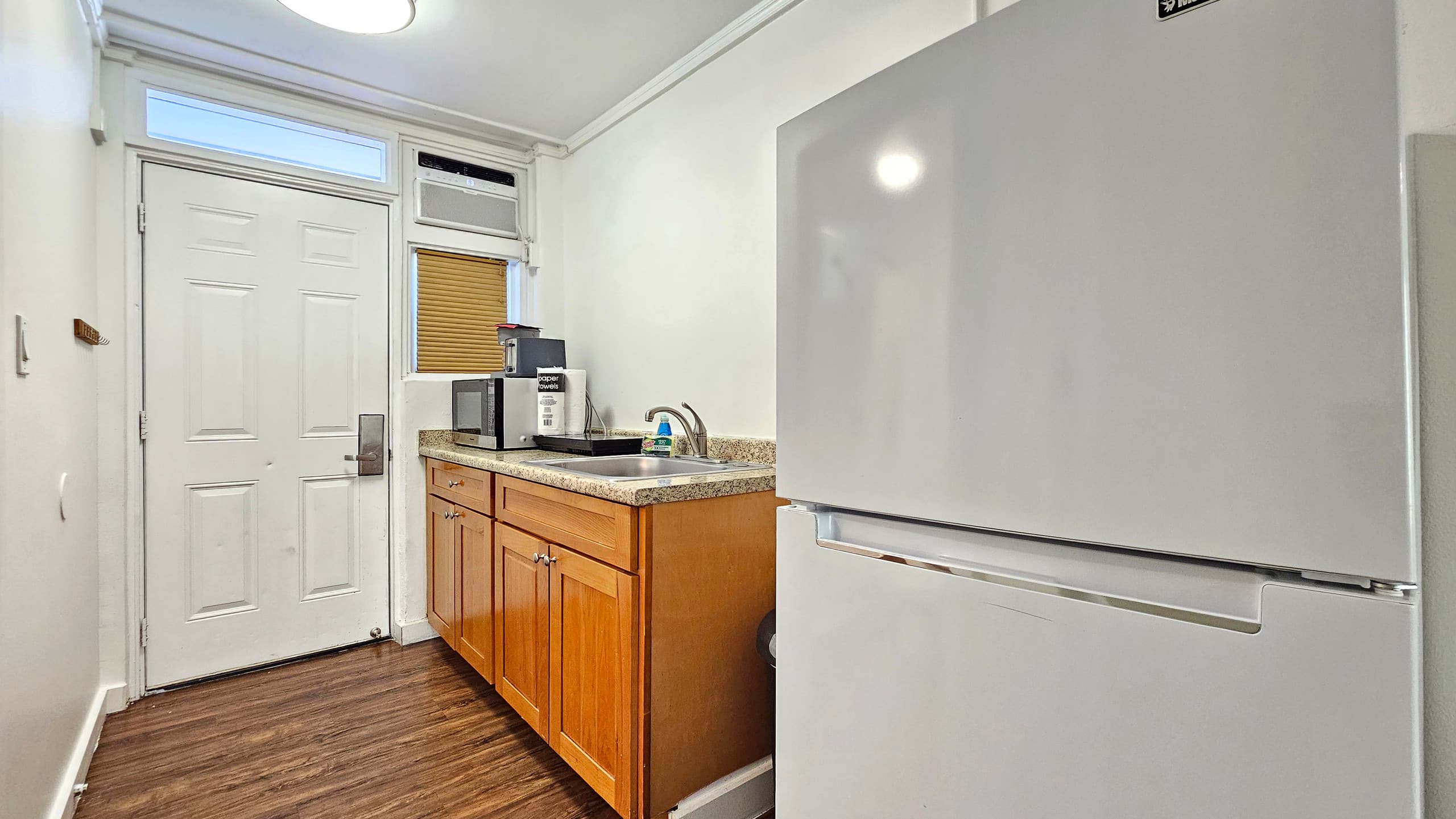 2413 401 Central Waikiki Living for Remote Workers - Image 6