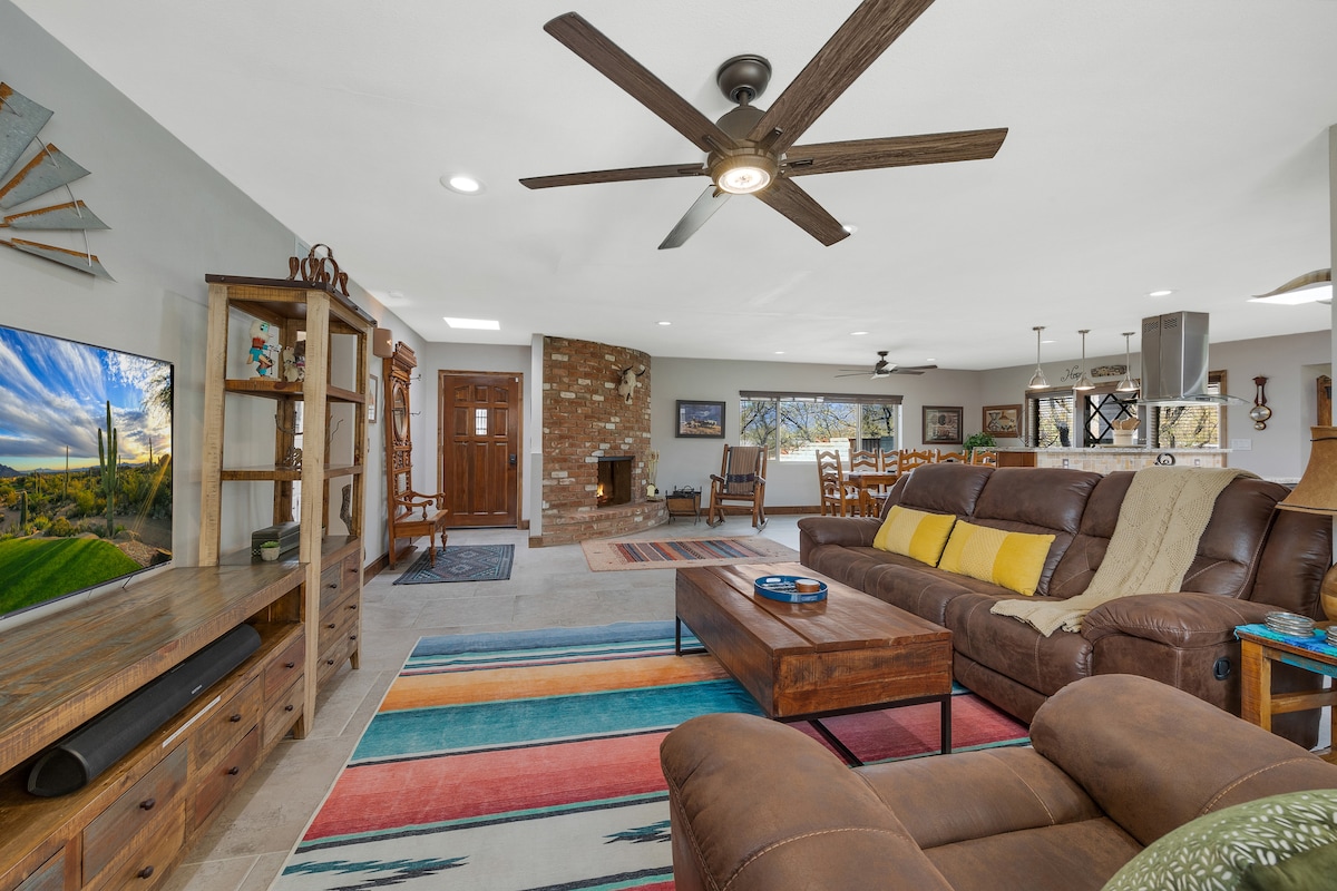 Successful Airbnb property: Private Mini-resort on 1.2 Acres. Pool heat avail. in Tanque Verde