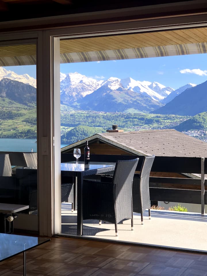 "Bernstein" Familienfreundliche Ferienwohnung - Thun