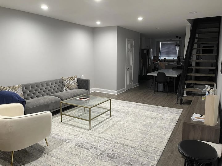 Private Room + Bath In Remington - #1 - Baltimore