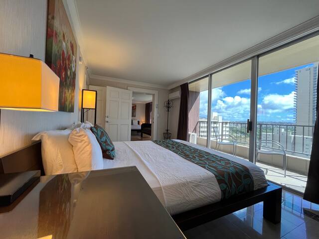 Rare find, actual 3 bdrm/2 bath with Ocean View gallery image 4