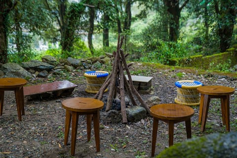 The VOID – Work, Stay, Connect