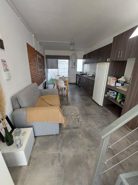 Anuncio de Airbnb popular: Solana Apartment. en Mina Clavero