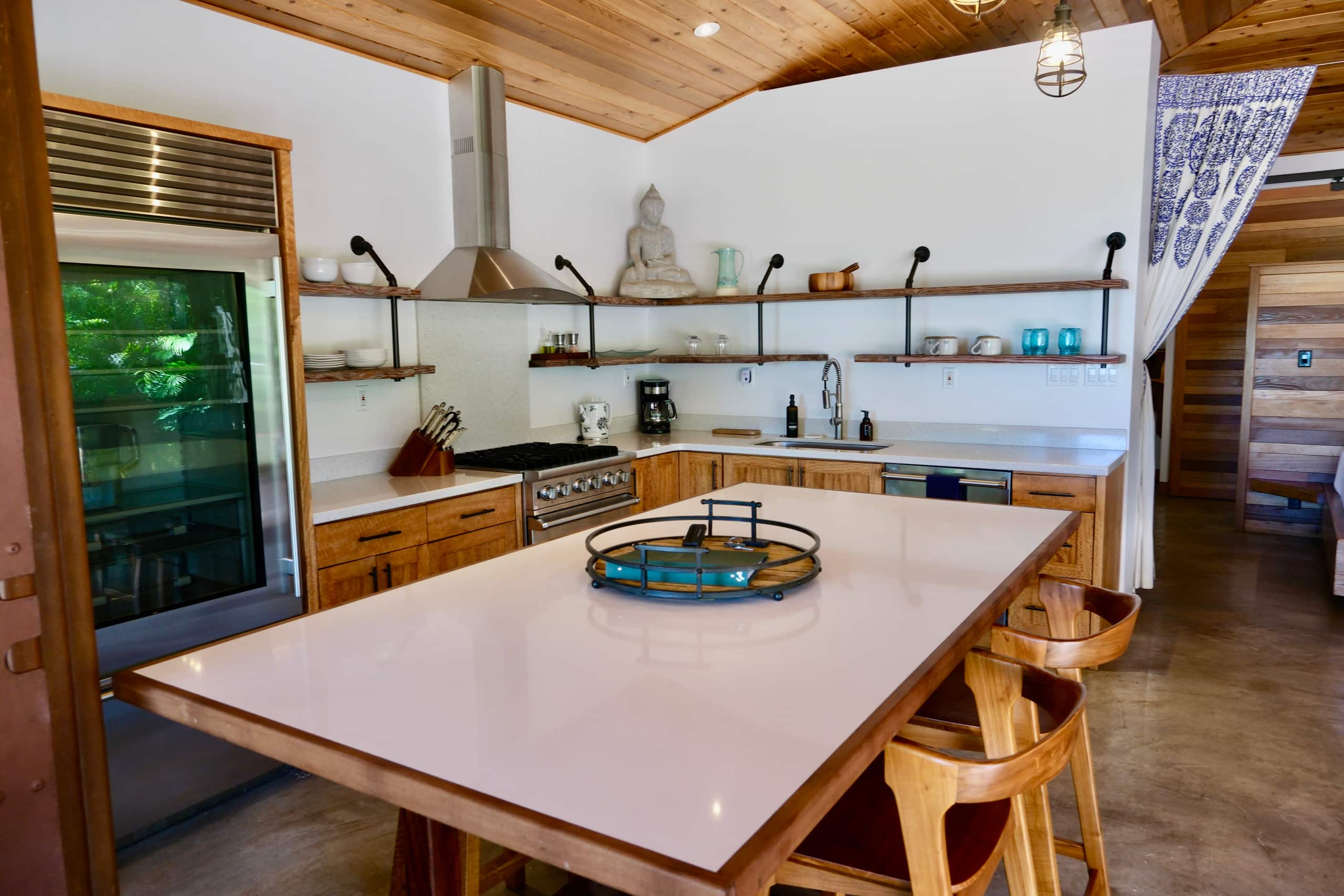 Oceanfront Cottage - 100 Foot Wave Getaways - Photo 8