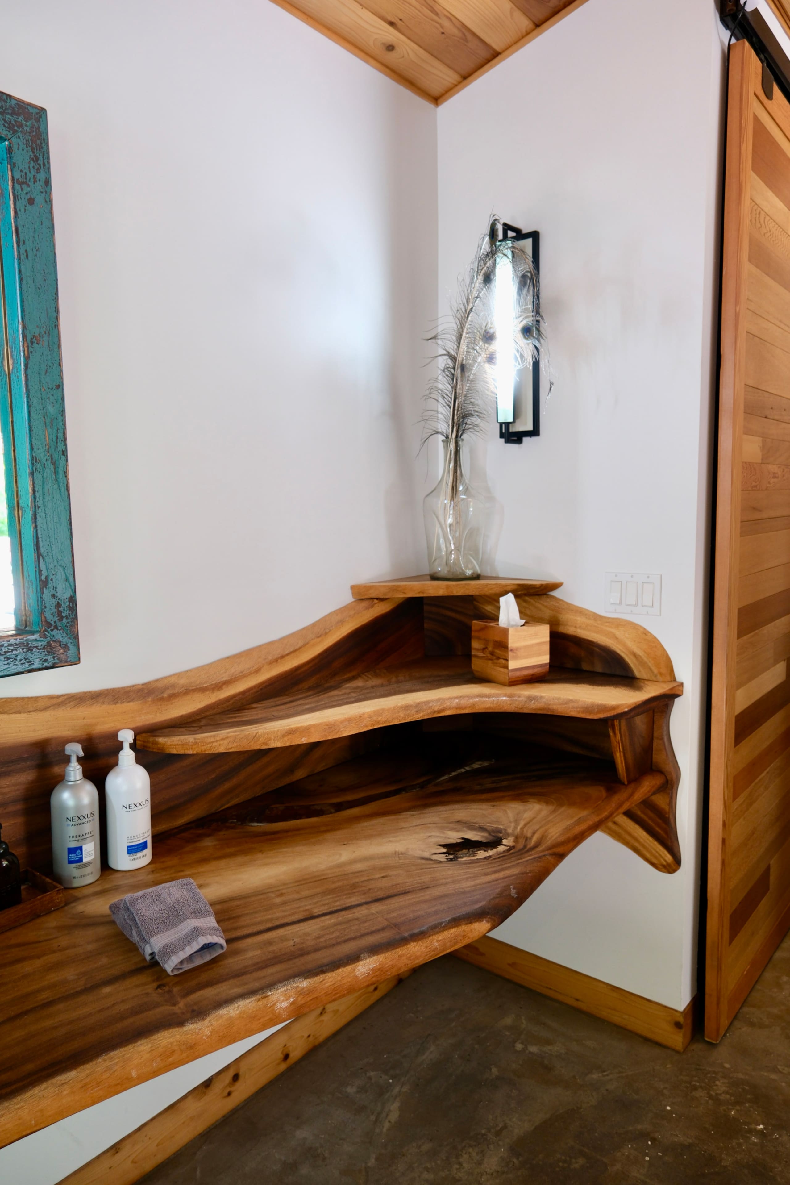 Oceanfront Cottage - 100 Foot Wave Getaways - Photo 25
