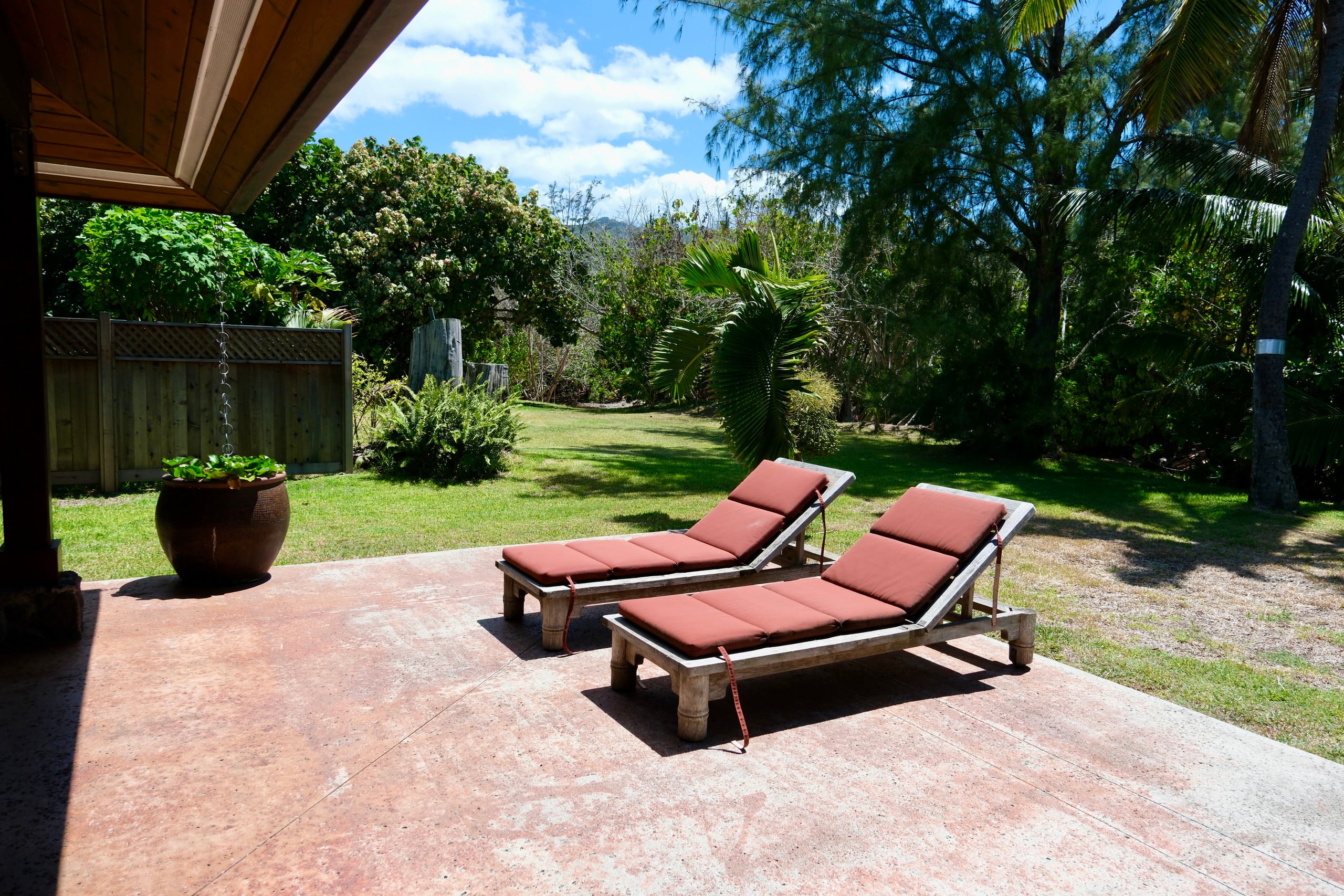 Oceanfront Cottage - 100 Foot Wave Getaways - Photo 14