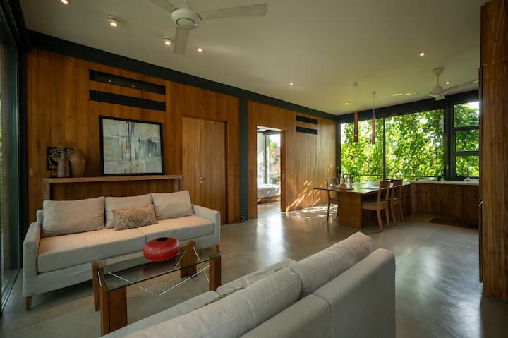 Oasis In The City-pool-unit B - Colombo