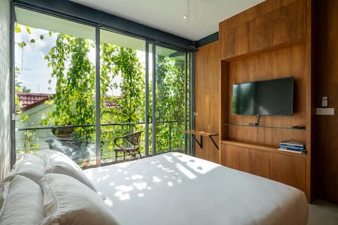 Oasis in the city-pool-Unit B