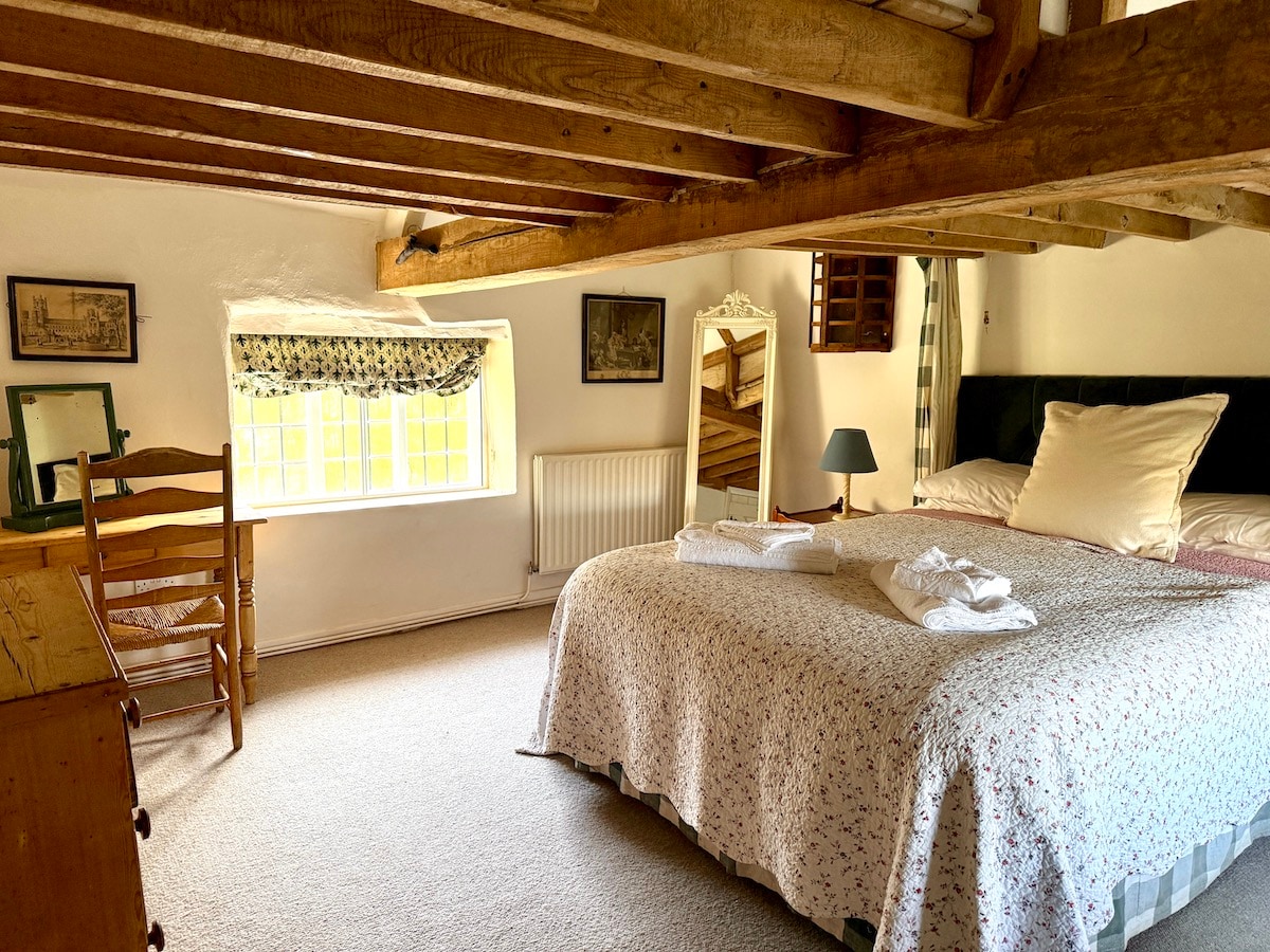 Bračni krevet (180x200), drugi kat