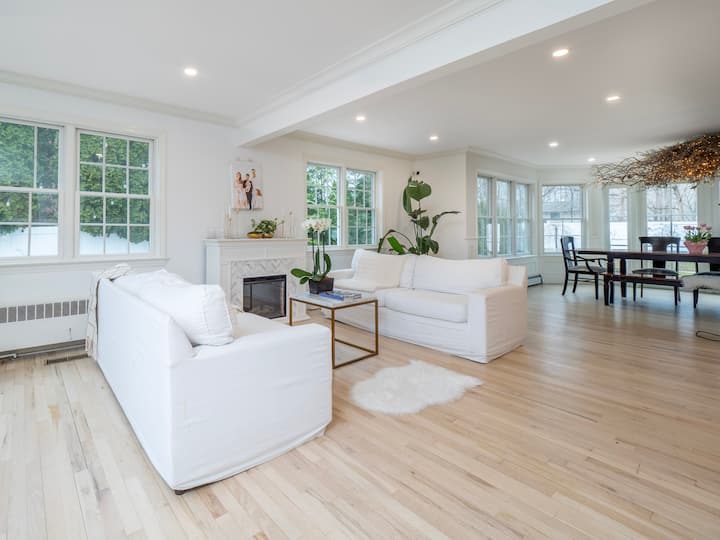 Beach And Pool Escape In Luxury Westport Home - Fairfield, CT
