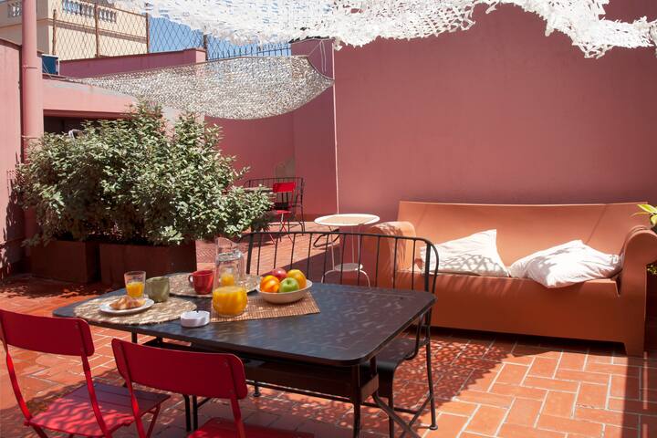 My Address in Plaza Real with terrace gallery image 4