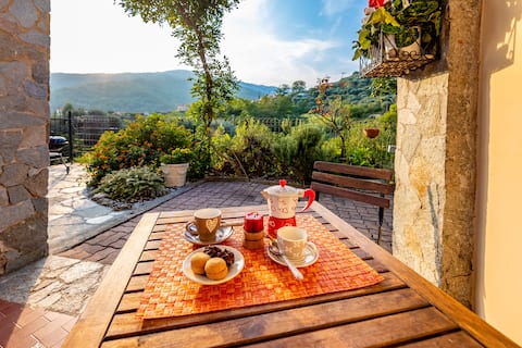 Casa Camilla in the heart of nature in Finale L.