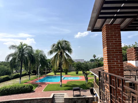 24 a 100 personas • Privado • Check-In/Out Flex