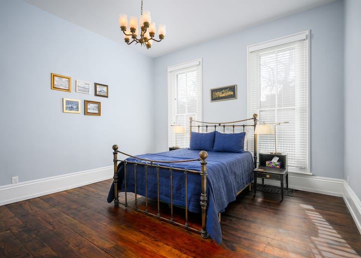 Спалня 1 с двойно легло.  