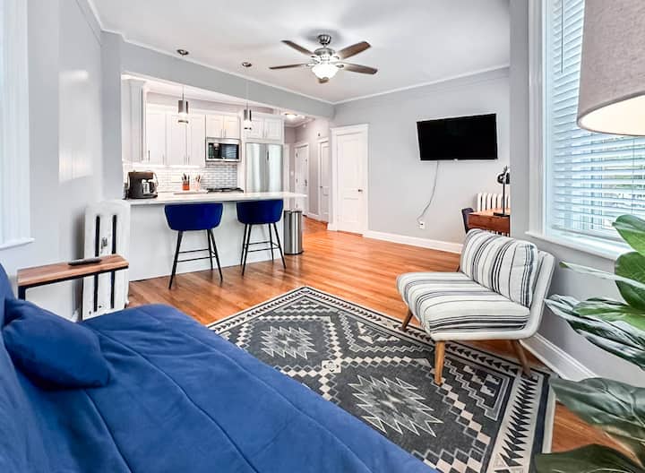 (F21)  Cozy Retreat In Fenway, Guests Favorite! - Boston, MA