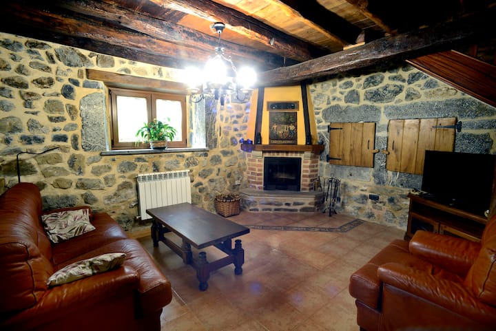 Caserío Aurrekoetxe - Basque Country