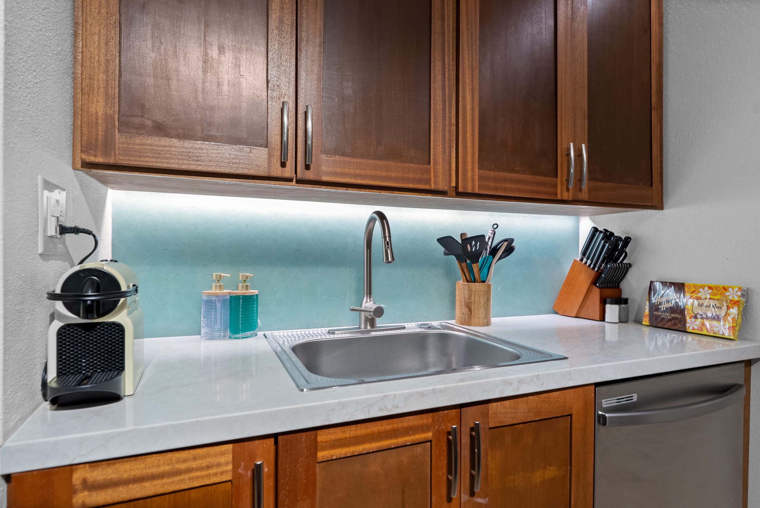 Condo in Kihei · ★4.94 · 1 bedroom · 1 bed · 1 bath - Image 23