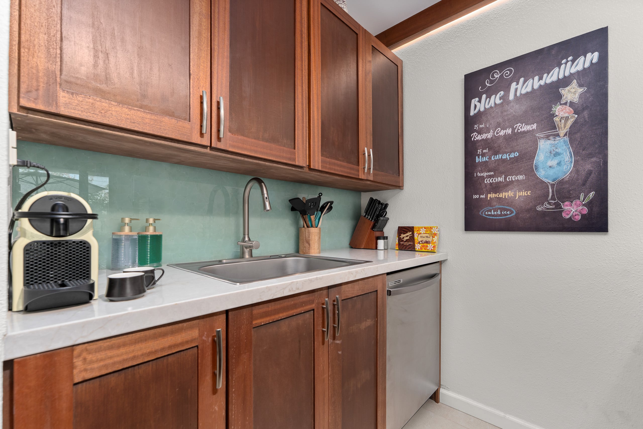 Condo in Kihei · ★4.94 · 1 bedroom · 1 bed · 1 bath - Image 16