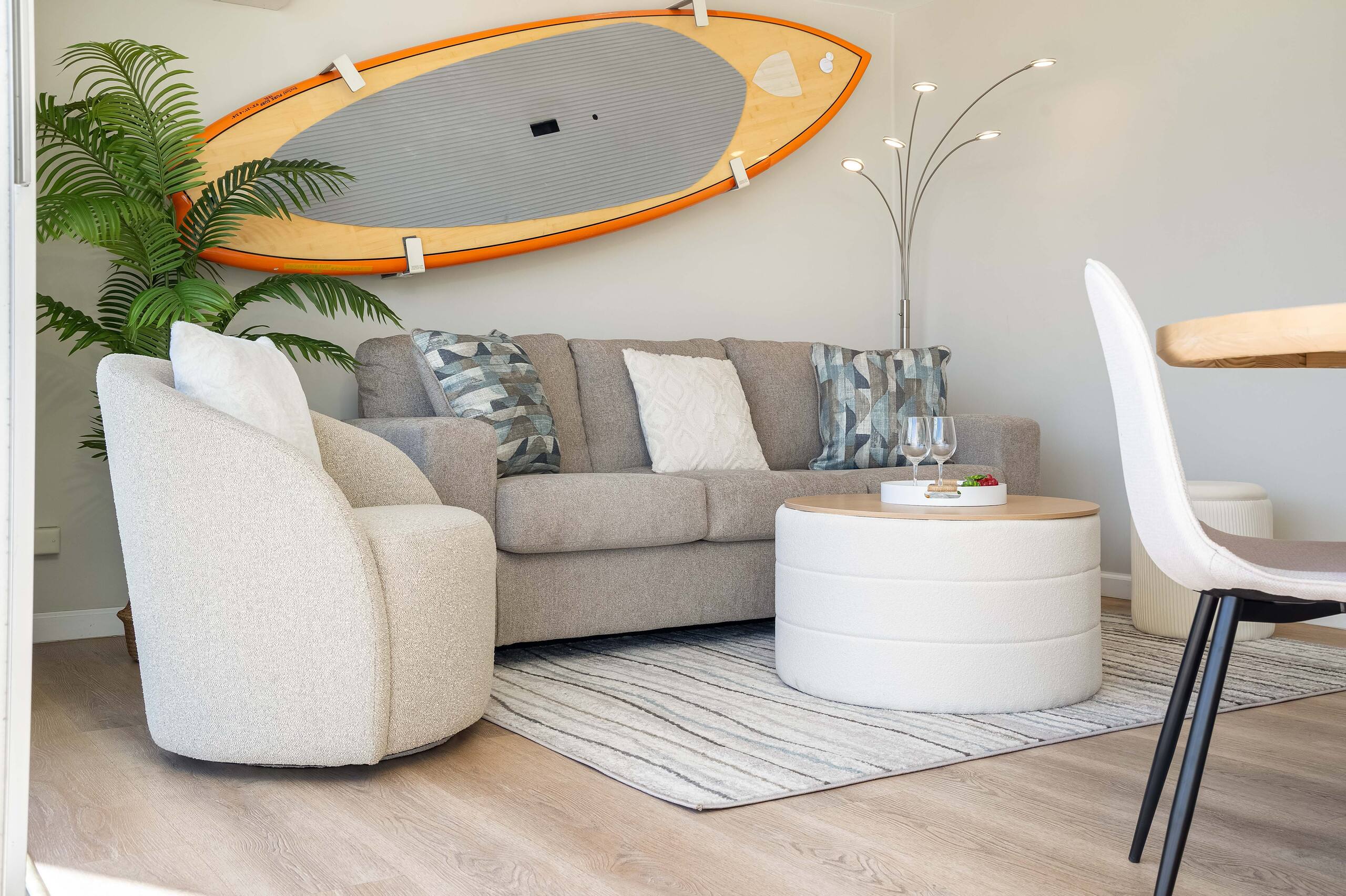 Condo in Honolulu · ★4.77 · Studio · 2 beds · 1 private bath - Image 9