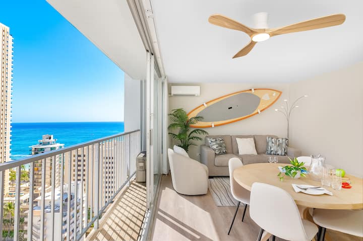 Stylish Waikiki Condo W/ Ocean View 3 Min To Beach - Honolulu