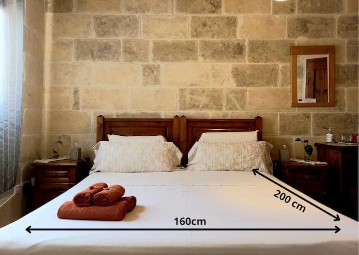 Beautiful Room With Bath Tube In Laremi B&b Nadur - Malta