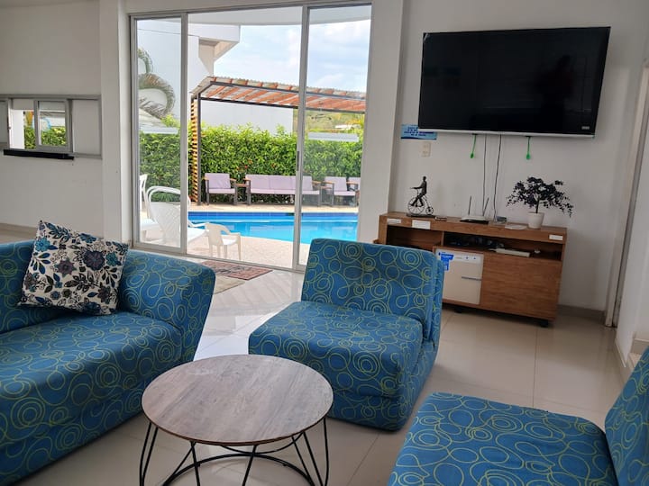 Melgar Casa Quinta Wifi, Jacuzzi Y Piscina Privada - Melgar