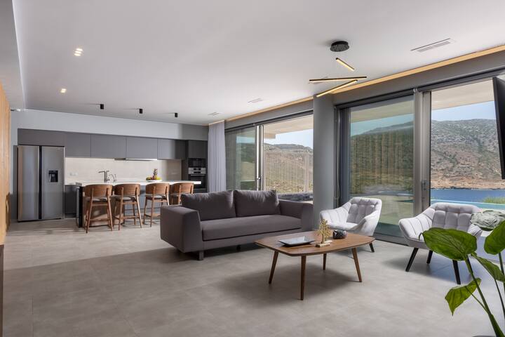 Villa LYRA with Private Pool gallery image 5