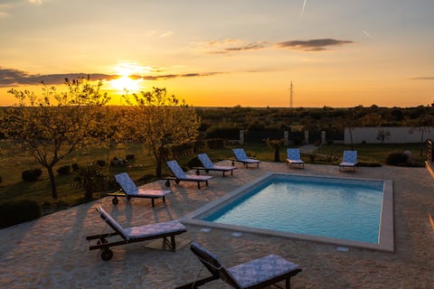 Villa Iva. Stunning house with heated pool!