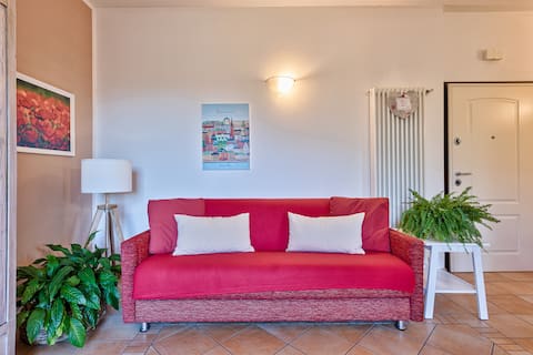 Popular Airbnb listing: Large and elegant apartment with garden view in Arco
