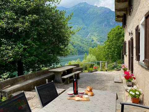 (Lakeview House) Rustic in Valle Verzasca