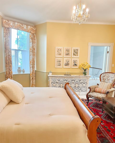 The Garden Room - Chrysler House Heritage Inn