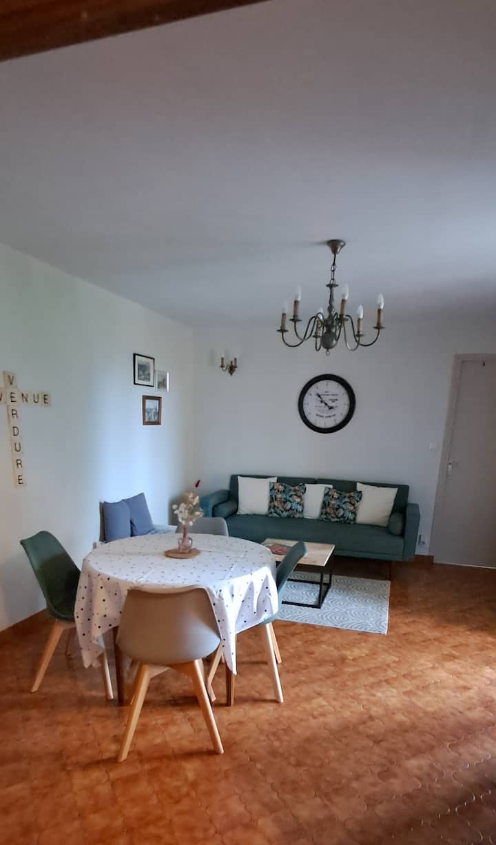 Appartement 60m2 Dans La Verdure En Rez De Jardin - Saône-et-Loire