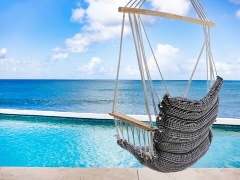 Waterfront   "Bonjour"  Beacon Hill St Maarten