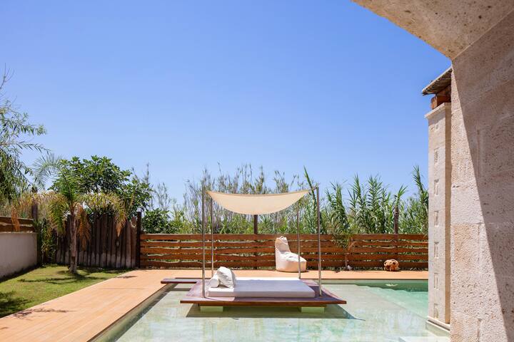 Thetida Villa, a Sublime Beachfront Retreat gallery image 4