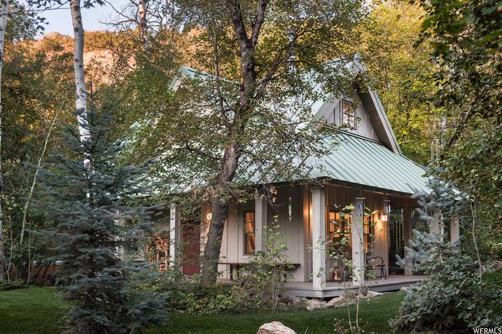 Southern Utah Luxury Inc managed Airbnb listing 3