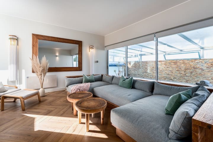 Coxo’s Beach Gem With Covered Heated Pool - Ericeira