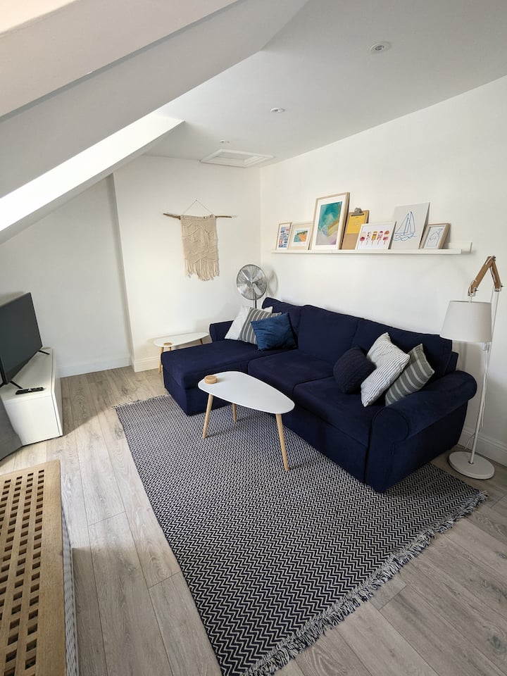 Sit back and relax in our home from home 
- catch up on your reading or log into your favourite streaming service and find something binge-worthy