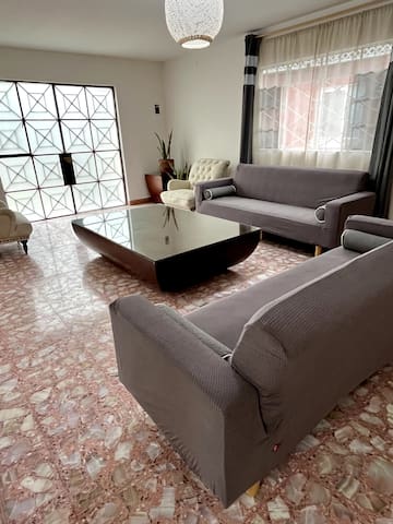 Downtown Coyoacan(very close) Big beautiful house!