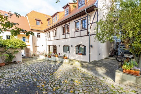 Gästehaus Geiseltalsee, group house with flair