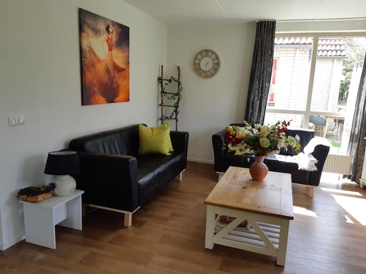 Heerlijke Recreatiewoning Op Een Geweldige Plek - Beuningen