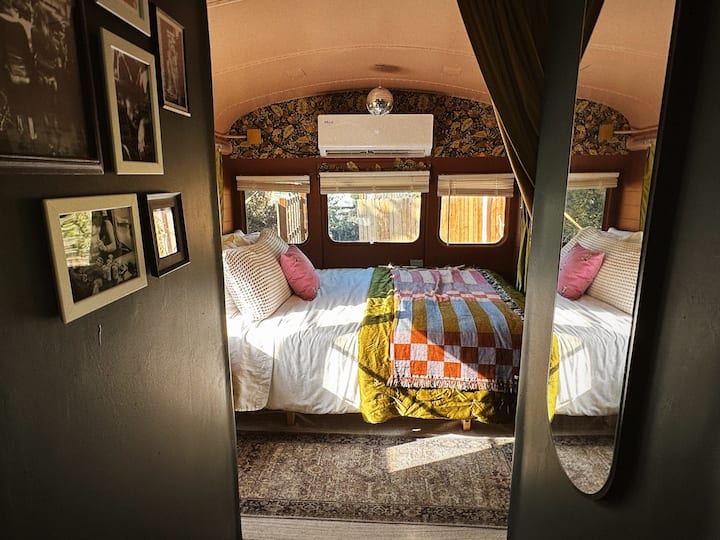 Converted School Bus In Slc - Tiny Home Glamping! - Salt Lake City, UT