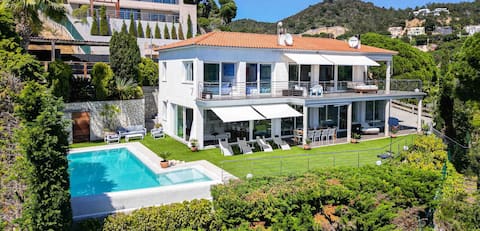 ★ CoastalVillas - Villa Harmony ★