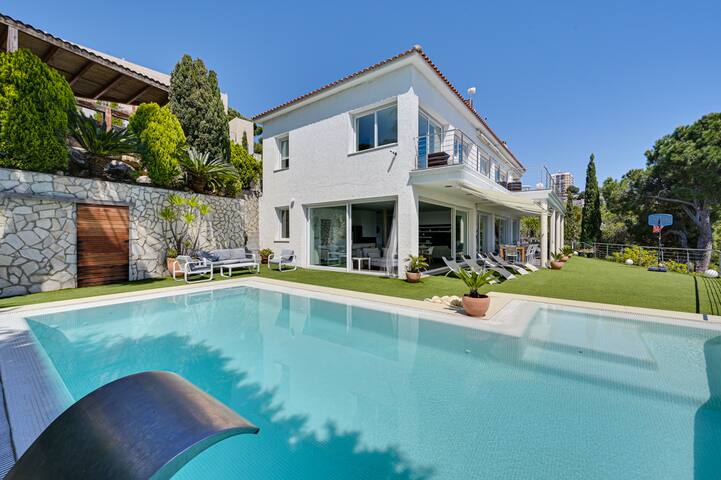 ★ CoastalVillas – Villa Harmony ★ gallery image 4