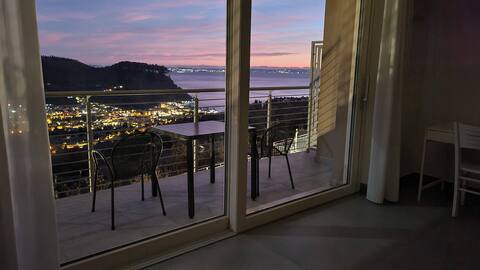 Deluxe Apartment 9: sauna and stunning lake view