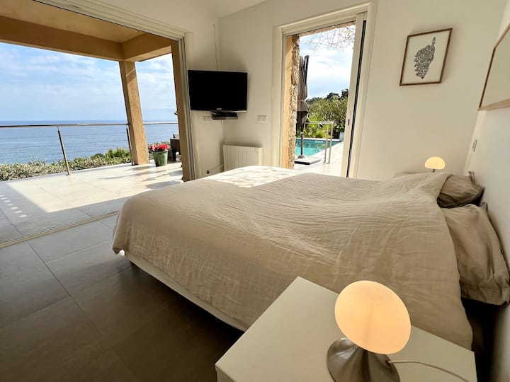 Dormitorio 1, con aire acondicionado, impresionantes vistas al mar
